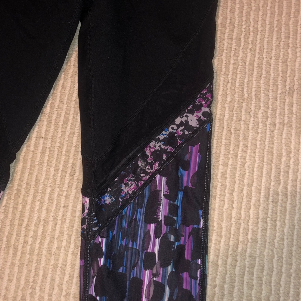 Fabletics leggings - Picture 2 of 2